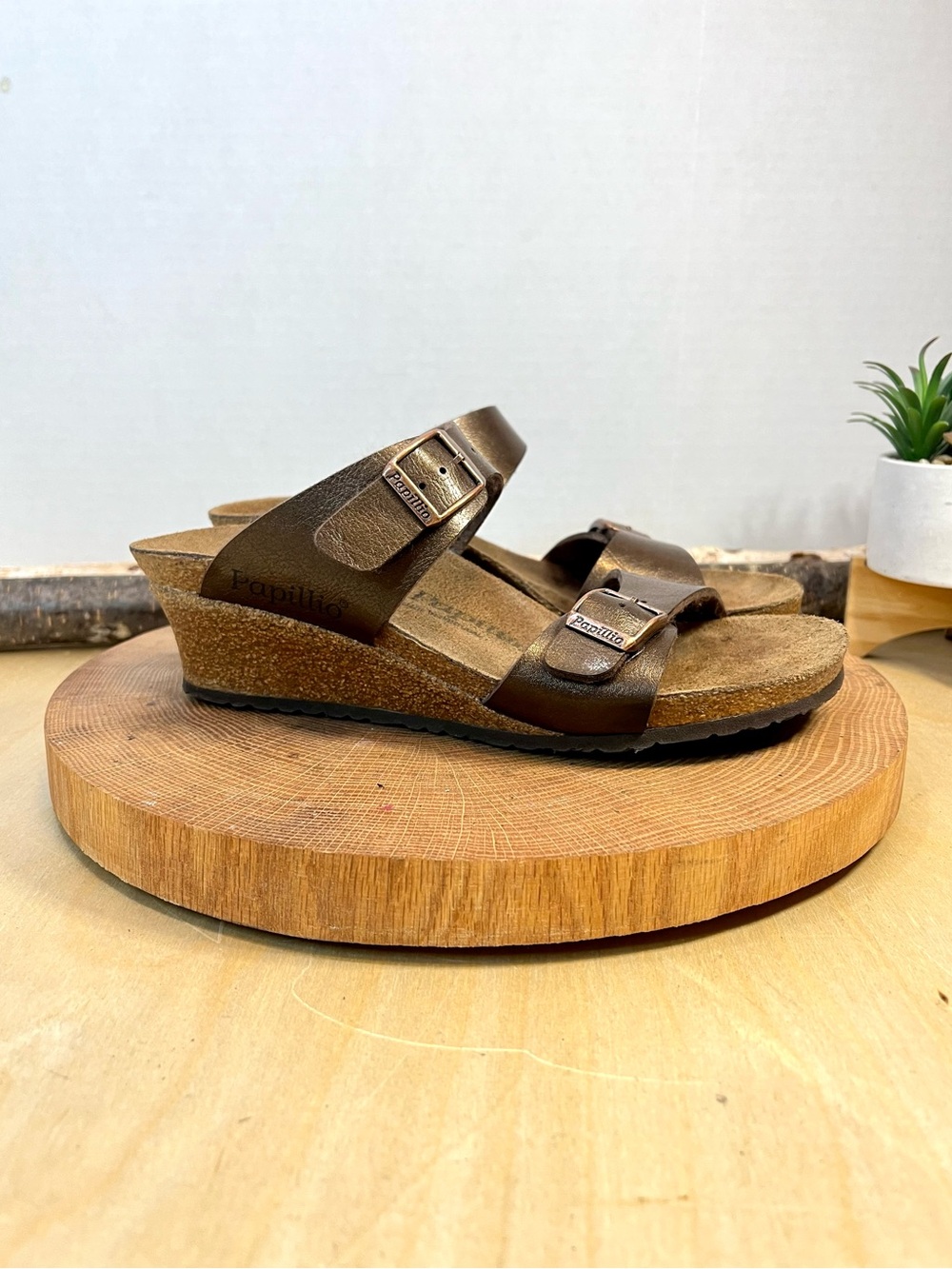 Papillio Dorothy Wedge Slide Sandal Metallic Brown Size 38/7-7.5 Narrow